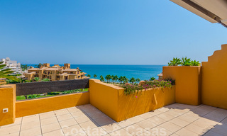 Spectacular penthouse with private pool and panoramic sea views in a frontline beach luxury development for sale, New Golden Mile, Marbella - Estepona 34034 