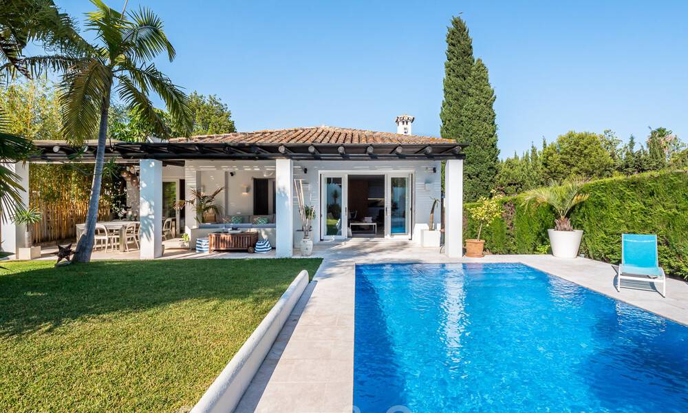Modern renovated villa for sale in a calm, residential area near golf and beach in Guadalmina - San Pedro, Marbella 34140