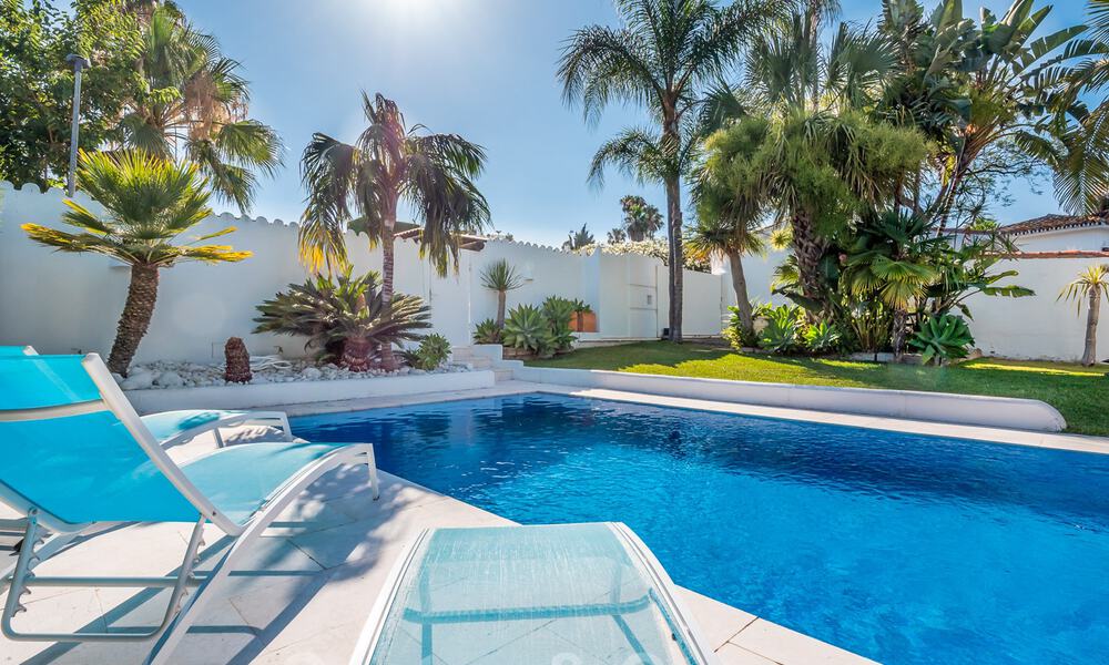 Modern renovated villa for sale in a calm, residential area near golf and beach in Guadalmina - San Pedro, Marbella 34144
