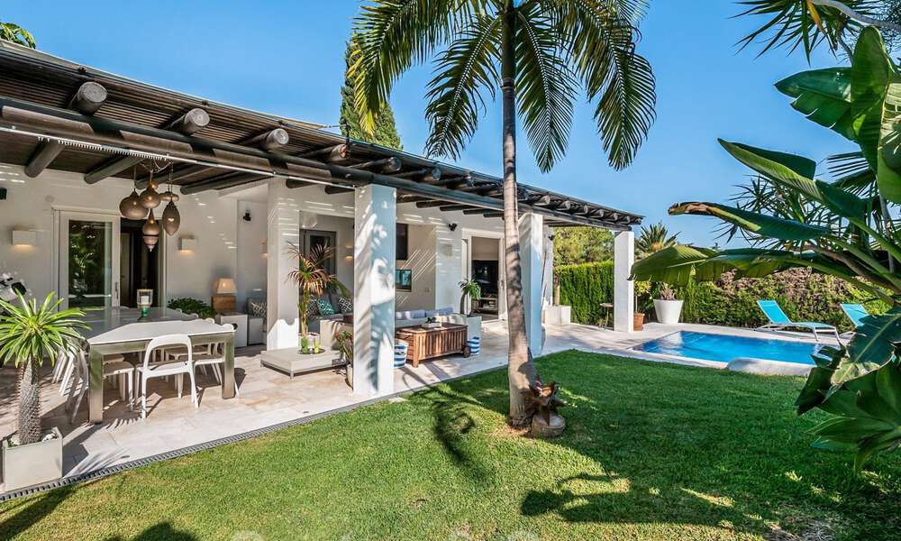 Modern renovated villa for sale in a calm, residential area near golf and beach in Guadalmina - San Pedro, Marbella 34145