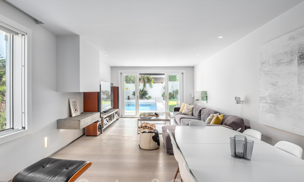 Modern renovated villa for sale in a calm, residential area near golf and beach in Guadalmina - San Pedro, Marbella 34148
