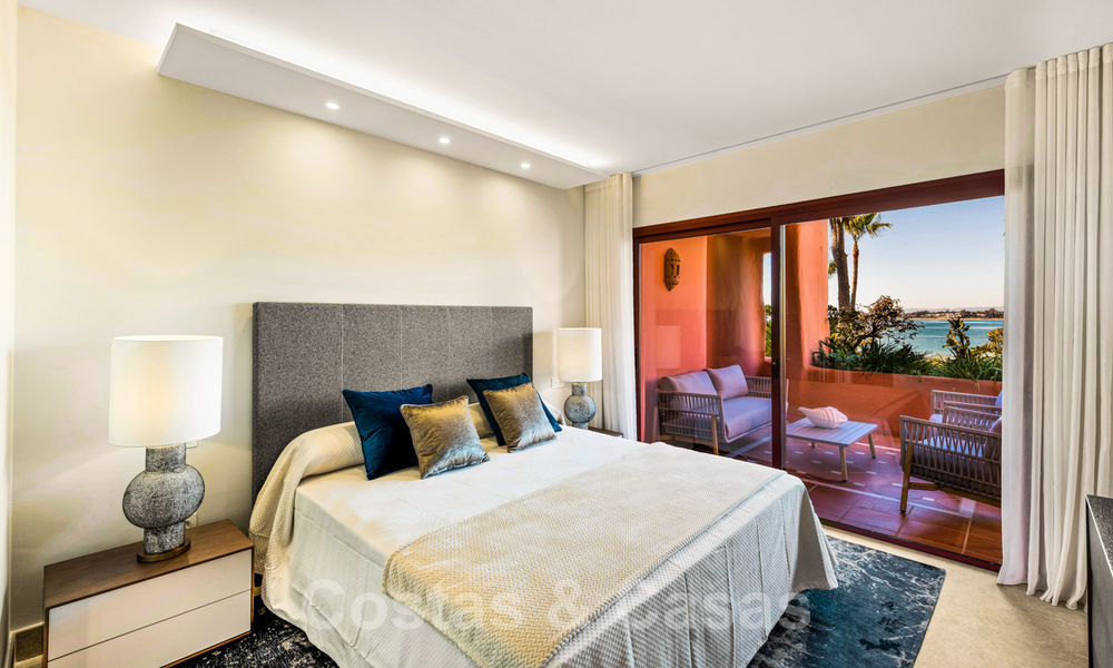 Frontline beach luxury garden flat for sale in an exclusive complex between Marbella and Estepona 34201