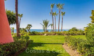 Frontline beach luxury flat for sale with open sea views in an exclusive complex between Marbella and Estepona 34224 