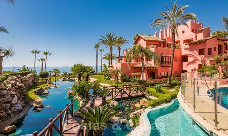 Frontline beach luxury flat for sale with open sea views in an exclusive complex between Marbella and Estepona 34235