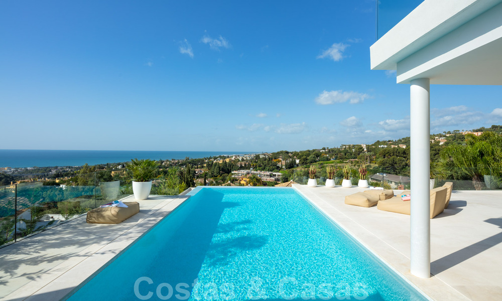 Modern Mediterranean design villa for sale with panoramic sea views in Cascada de Camojan, Golden Mile, Marbella 34293