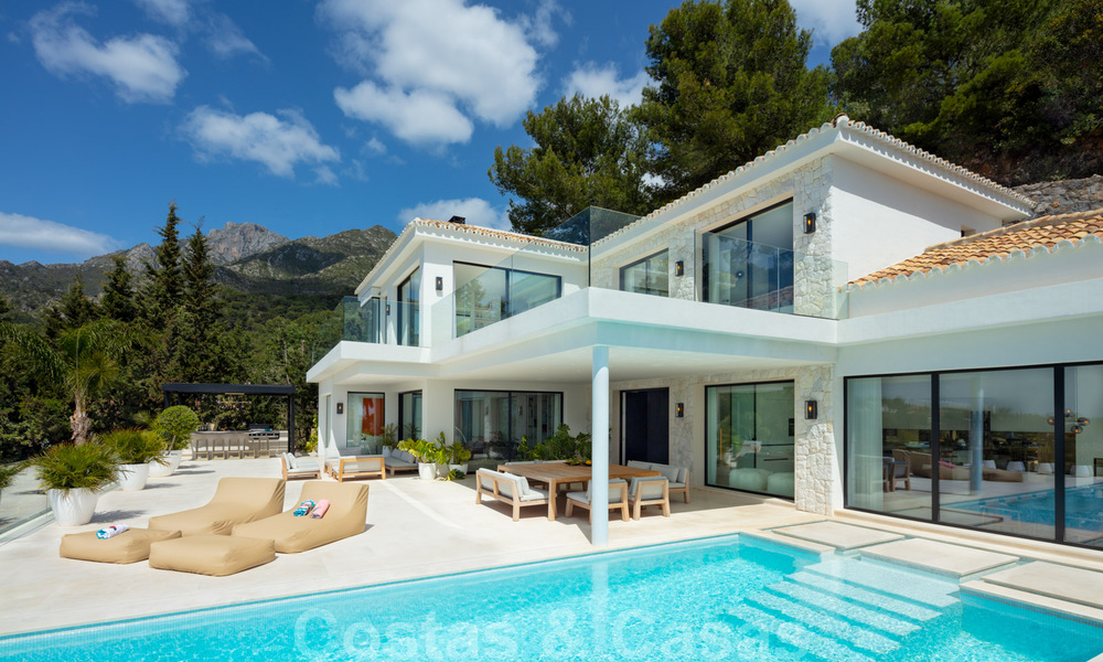 Modern Mediterranean design villa for sale with panoramic sea views in Cascada de Camojan, Golden Mile, Marbella 34310