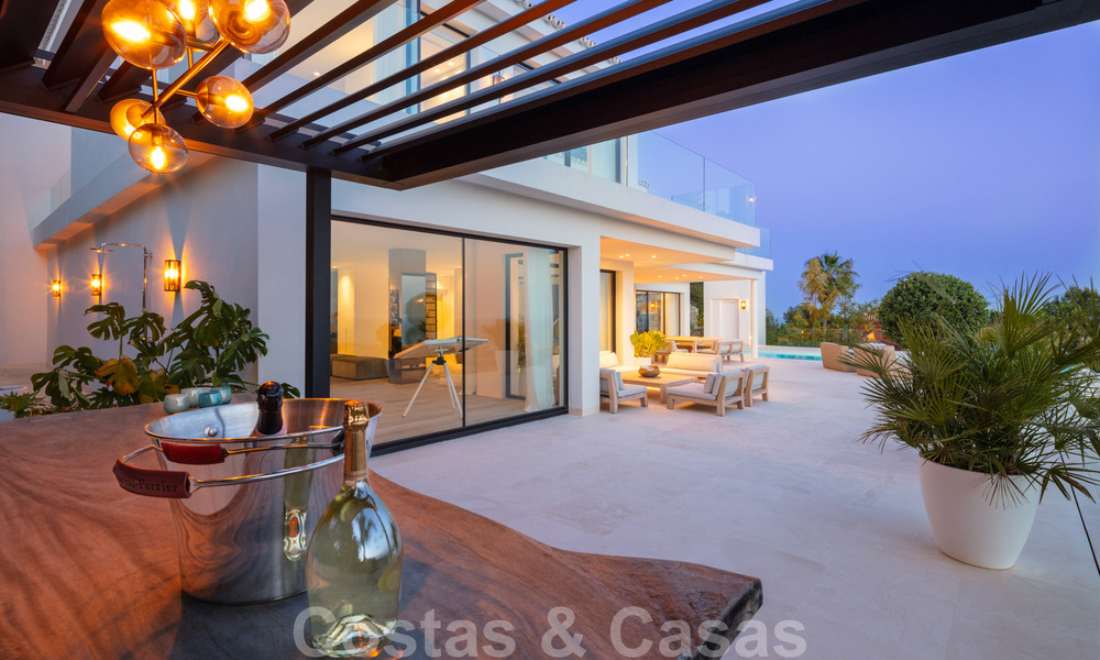 Modern Mediterranean design villa for sale with panoramic sea views in Cascada de Camojan, Golden Mile, Marbella 34322