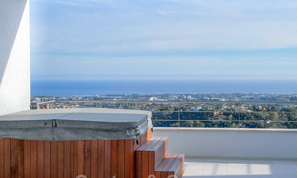 Exclusive and high-tech modern style villa with panoramic sea views for sale, in a prestigious urbanization in Benahavis - Marbella. Completed. 34352