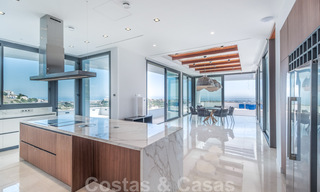 Exclusive and high-tech modern style villa with panoramic sea views for sale, in a prestigious urbanization in Benahavis - Marbella. Completed. 34400 