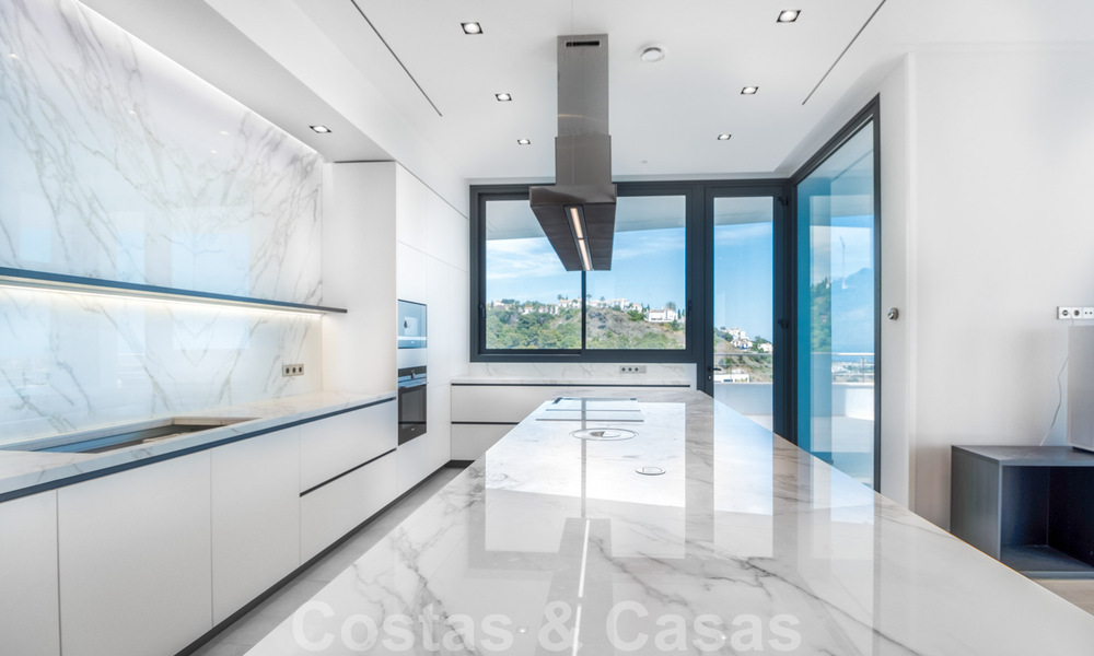 Exclusive and high-tech modern style villa with panoramic sea views for sale, in a prestigious urbanization in Benahavis - Marbella. Completed. 34401