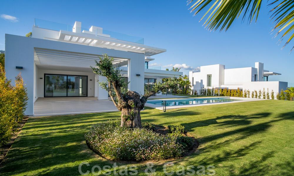 Ready to move in, new modern villa for sale in a five star golf resort in Marbella - Benahavis 34484