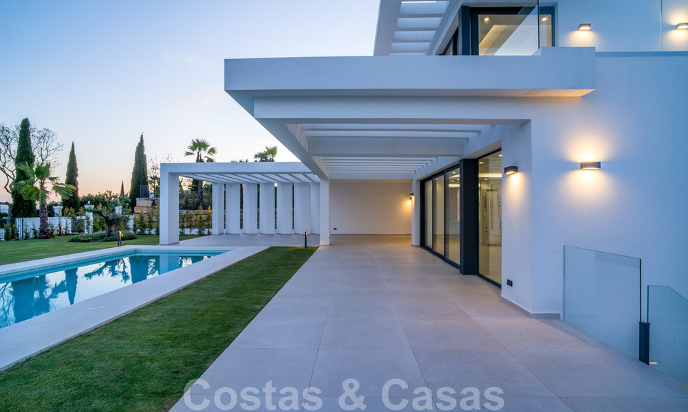 Ready to move in, new modern villa for sale in a five star golf resort in Marbella - Benahavis 34488