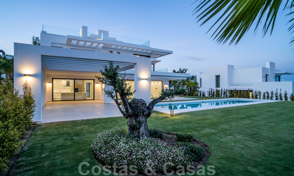 Ready to move in, new modern villa for sale in a five star golf resort in Marbella - Benahavis 34492