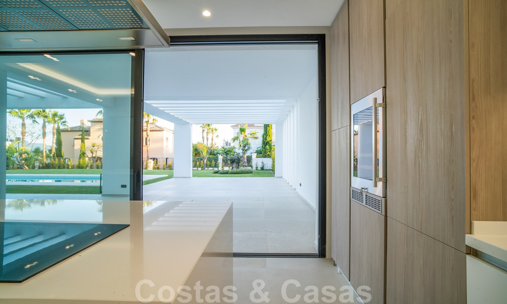 Ready to move in, new modern villa for sale in a five star golf resort in Marbella - Benahavis 34516