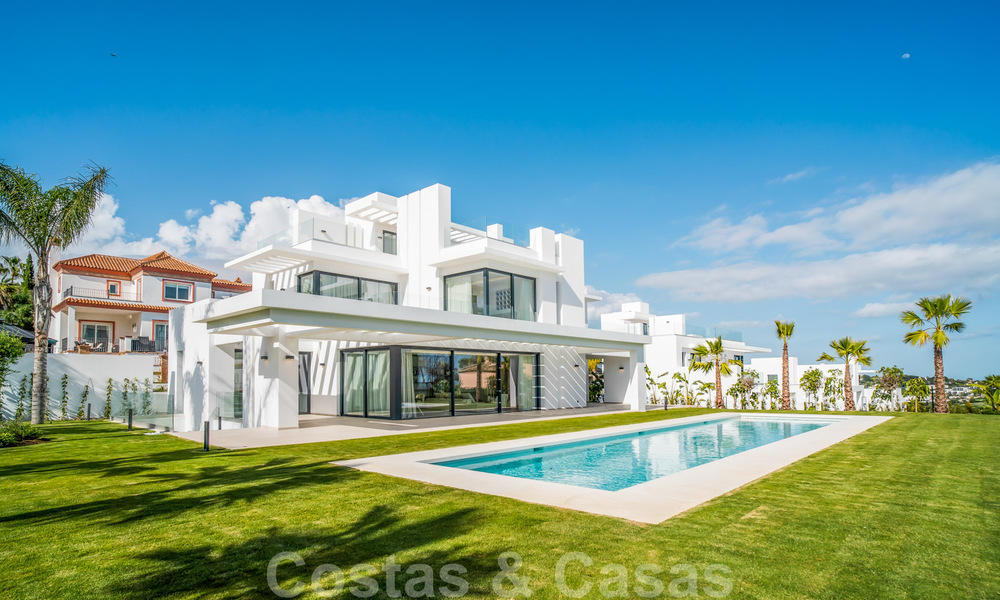 Ready to move in, modern new build villa for sale in a five star golf resort in Marbella - Benahavis 34553