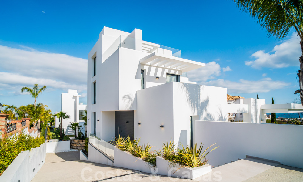 Ready to move in, modern new build villa for sale in a five star golf resort in Marbella - Benahavis 34556