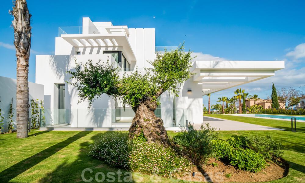 Ready to move in, modern new build villa for sale in a five star golf resort in Marbella - Benahavis 34558