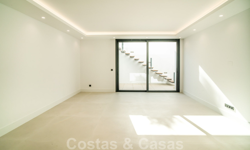 Ready to move in, modern new build villa for sale in a five star golf resort in Marbella - Benahavis 34592