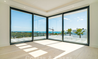 Modern new villa for sale with sea views in a five star golf resort in Marbella - Benahavis 34600 