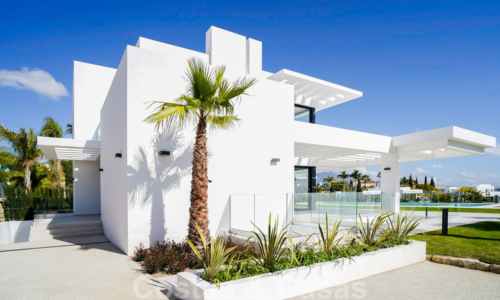 Modern new villa for sale with sea views in a five star golf resort in Marbella - Benahavis 34605