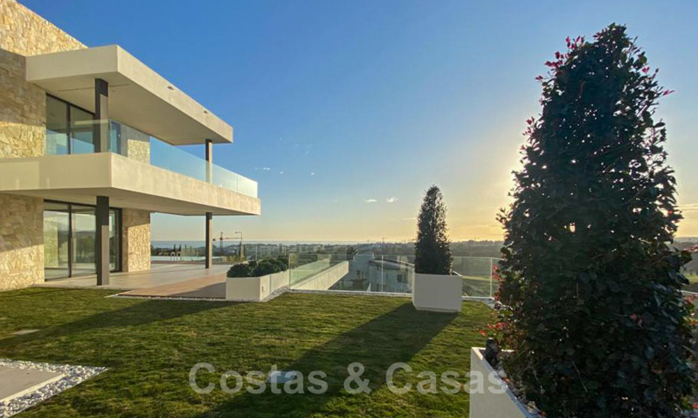 Highly reduced in price! Ready to move in modern design villa for sale in a five star golf resort in Marbella - Benahavis 34649