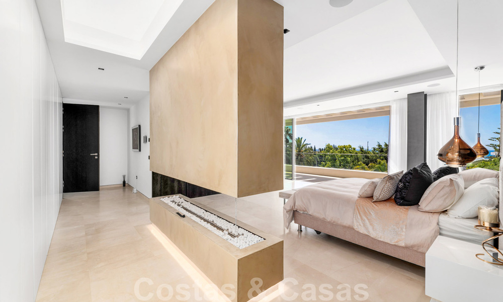 New on the market! Modern luxury villa for sale in the heart of the Golden Mile, Marbella 34673