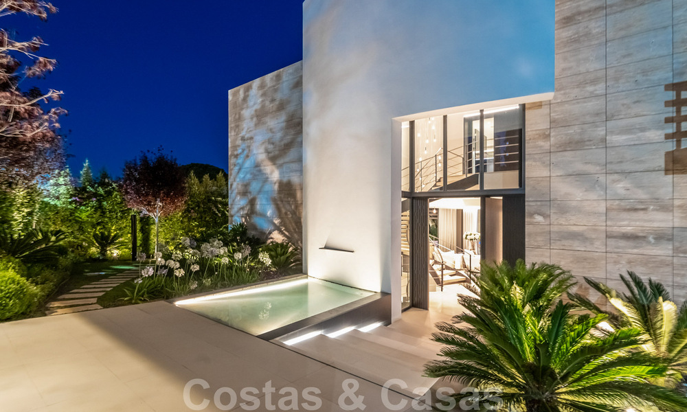 New on the market! Modern luxury villa for sale in the heart of the Golden Mile, Marbella 34682