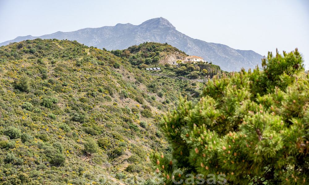 Tastefully renovated apartment for sale with spacious terrace, sea and mountain views in La Quinta golf resort, Benahavis - Marbella 34822