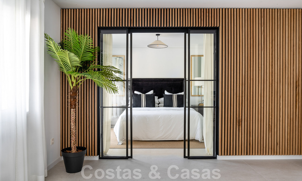 Tastefully renovated apartment for sale with spacious terrace, sea and mountain views in La Quinta golf resort, Benahavis - Marbella 34832