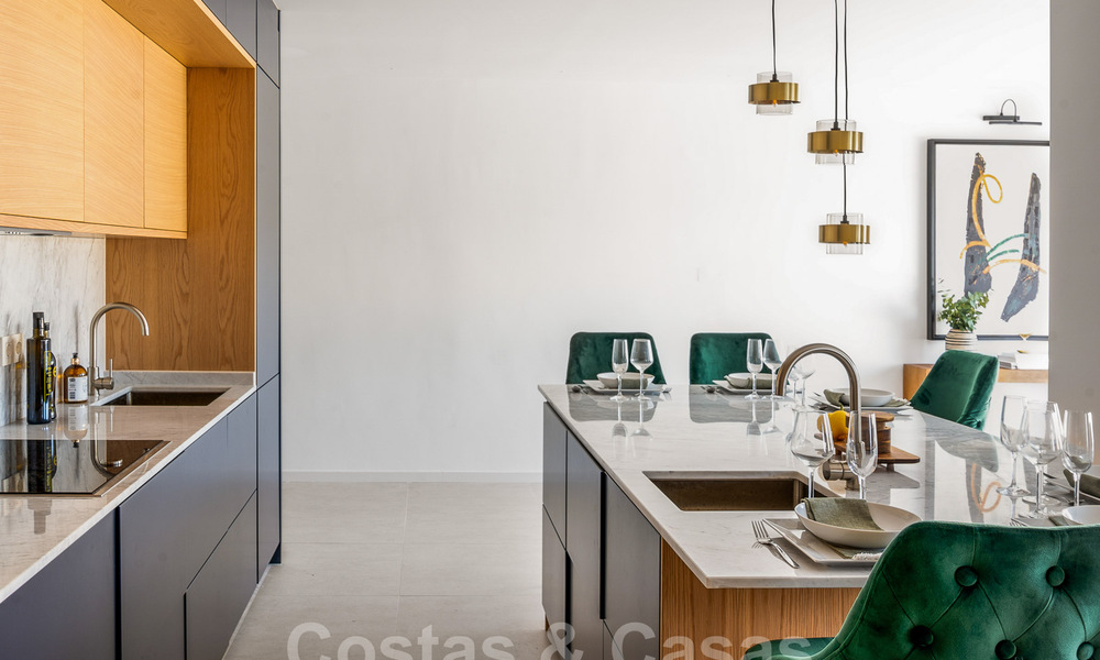 Tastefully renovated apartment for sale with spacious terrace, sea and mountain views in La Quinta golf resort, Benahavis - Marbella 34833