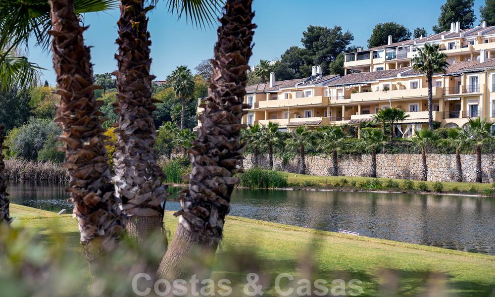 Contemporary renovated apartment for sale with spacious terrace, sea and mountain views in La Quinta golf resort, Benahavis - Marbella 34849