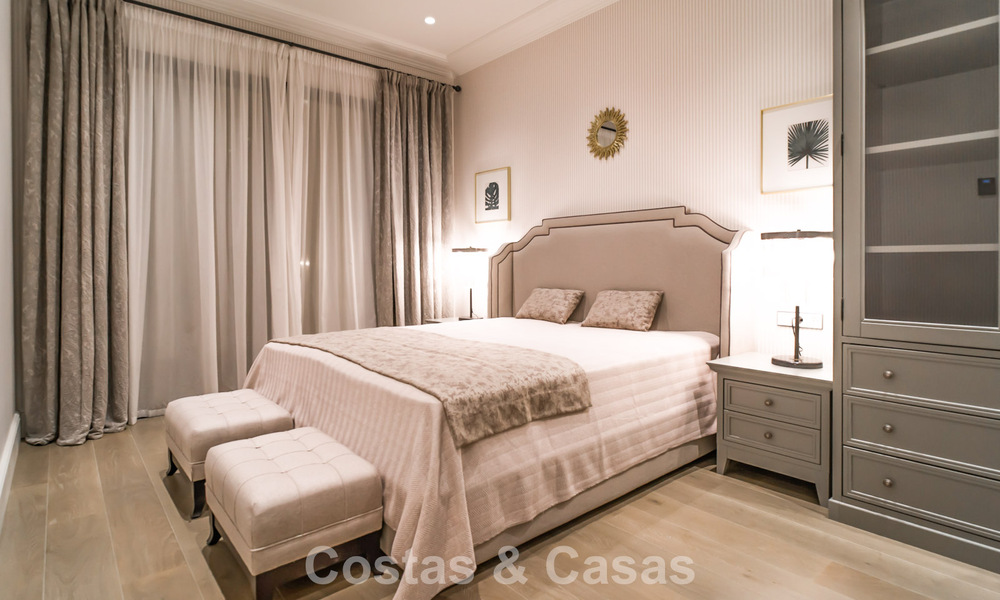 Luxury villa for sale in a contemporary classic style with sea views in a five star golf resort in Marbella - Benahavis 775499