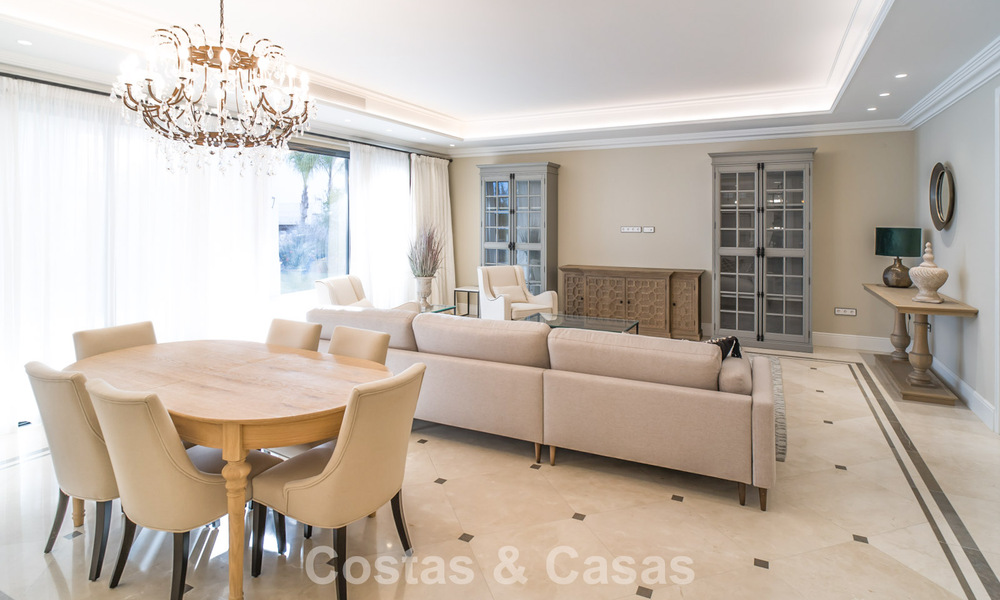Luxury villa for sale in a contemporary classic style with sea views in a five star golf resort in Marbella - Benahavis 775505