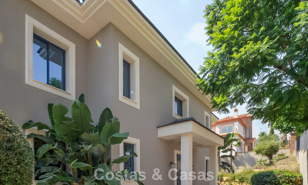 Luxury villa for sale in a contemporary classic style with sea views in a five star golf resort in Marbella - Benahavis 775511