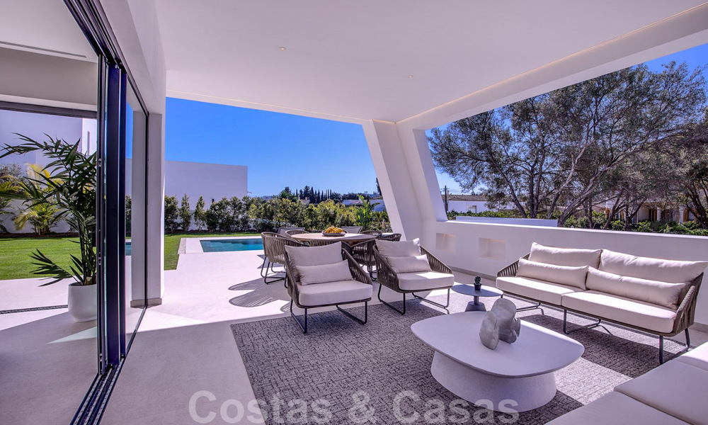 Modern designer villa for sale a short walk from the beach and beach clubs and within walking distance of the promenade and center of San Pedro, Marbella 38009