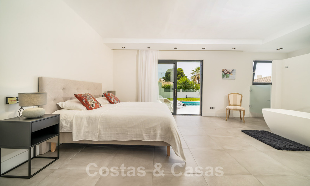 Fully renovated modern luxury villa for sale in Los Monteros, walking distance to the most beautiful beaches of Marbella 35273