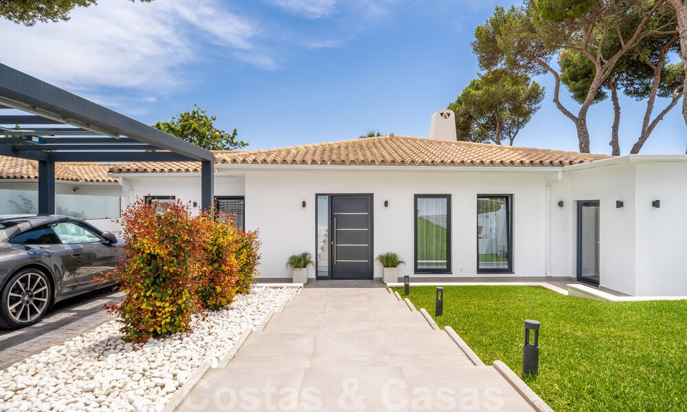 Fully renovated modern luxury villa for sale in Los Monteros, walking distance to the most beautiful beaches of Marbella 35276