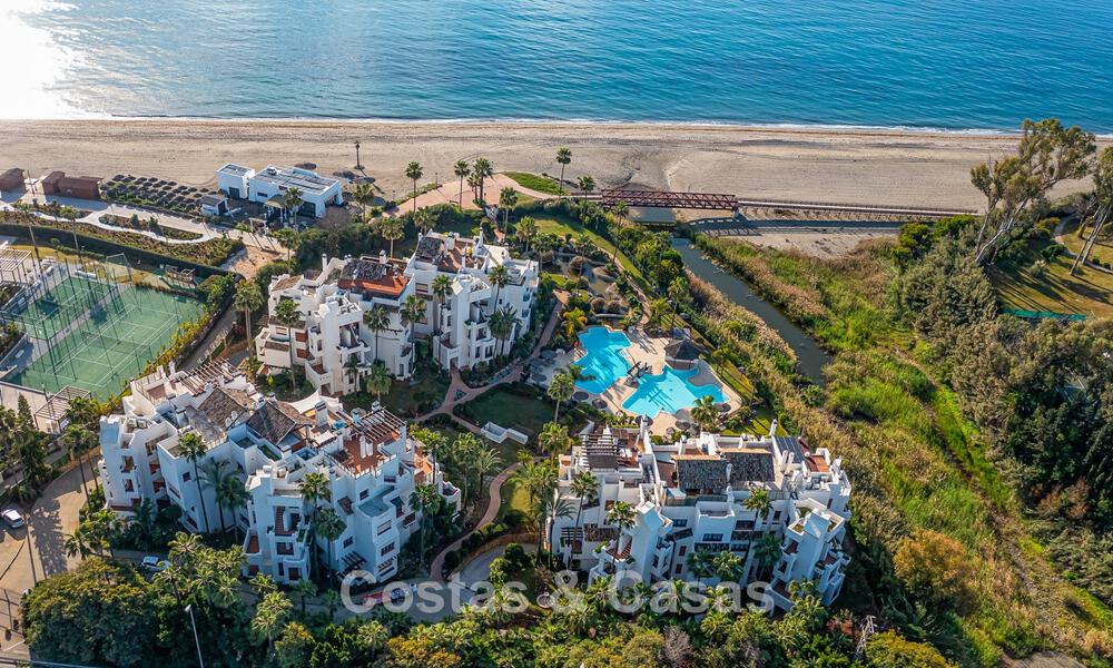 Contemporary renovated frontline beach Penthouse for sale with panoramic sea views on the New Golden Mile between Marbella and Estepona 795139