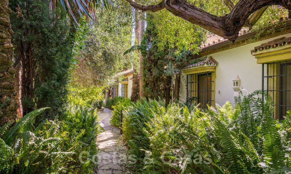 Romantic frontline golf villa for sale in Nueva Andalucia, Marbella with stunning golf course views 35528