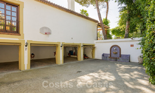 Romantic frontline golf villa for sale in Nueva Andalucia, Marbella with stunning golf course views 35536 