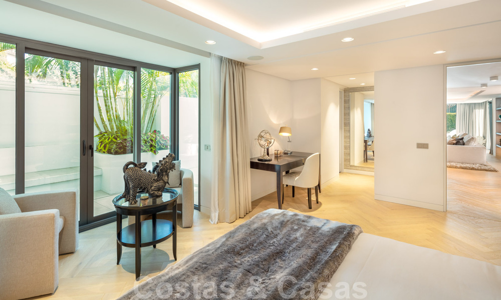Second line beach luxury villa for sale in Puente Romano, Golden Mile, Marbella 35595