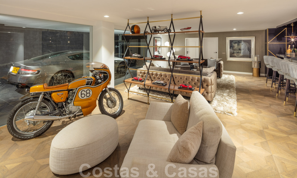 Second line beach luxury villa for sale in Puente Romano, Golden Mile, Marbella 35614