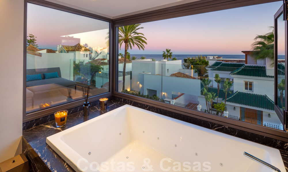 Second line beach luxury villa for sale in Puente Romano, Golden Mile, Marbella 35633