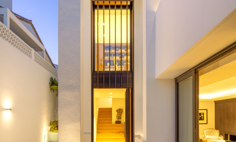 Second line beach luxury villa for sale in Puente Romano, Golden Mile, Marbella 35636