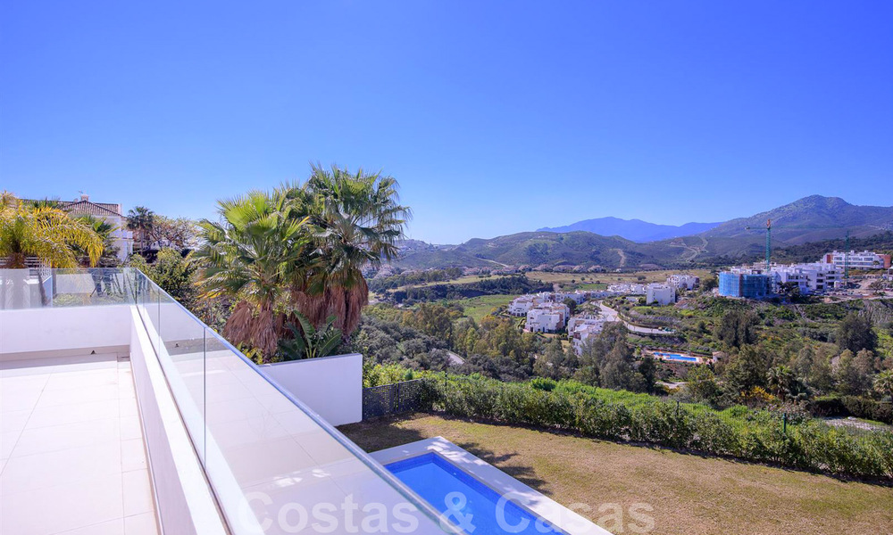 Ready to move in, new modern luxury villa for sale in Marbella - Benahavis in a secure urbanization 35712