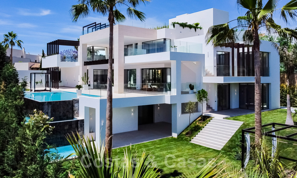Ready to move in, new modern villa for sale with sea views from all levels in a five star golf resort in Marbella - Benahavis 35722