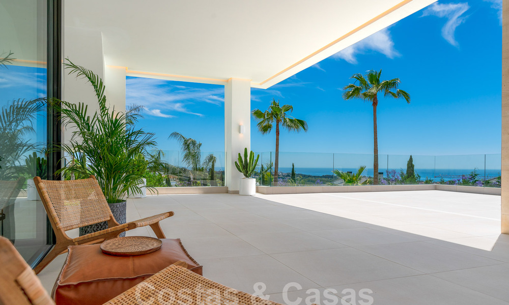 Ready to move in, new modern villa for sale with sea views from all levels in a five star golf resort in Marbella - Benahavis 35770