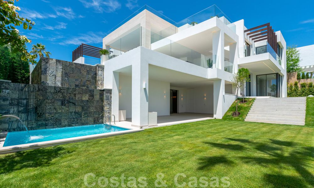 Ready to move in, new modern villa for sale with sea views from all levels in a five star golf resort in Marbella - Benahavis 35771