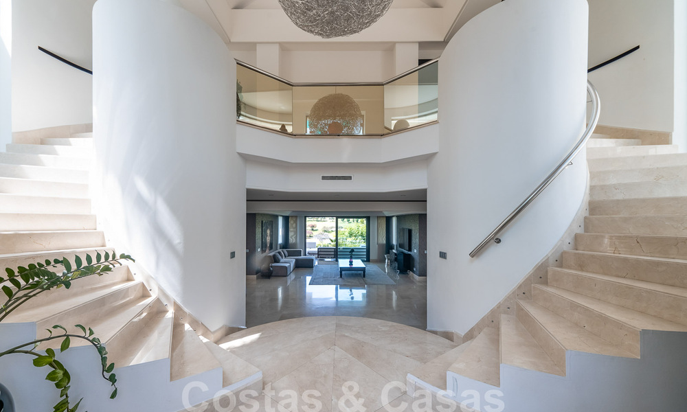 Move in ready - luxury villa for sale, frontline golf in Benahavis - Marbella 35785