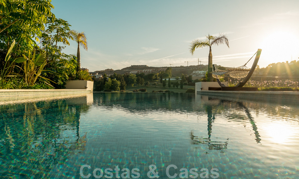 Move in ready - luxury villa for sale, frontline golf in Benahavis - Marbella 35837